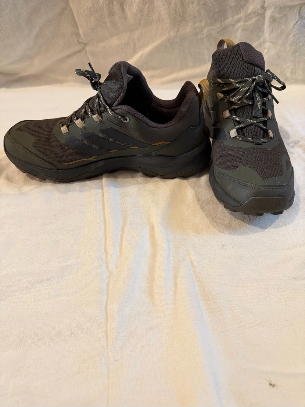 Adidas TERREX Skychaser AX5 - non-GoreTex - Men’s size 11
